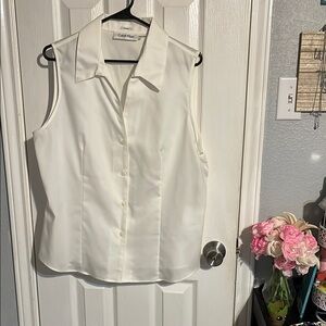 Calvin Klein White Sleeveless Fitted Button Down Shirt
